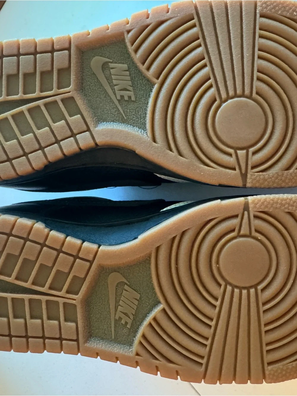 Nike ID Dunk Low, Black/White Gum. Size 8M/9.5W. Brand New/Tried-on.